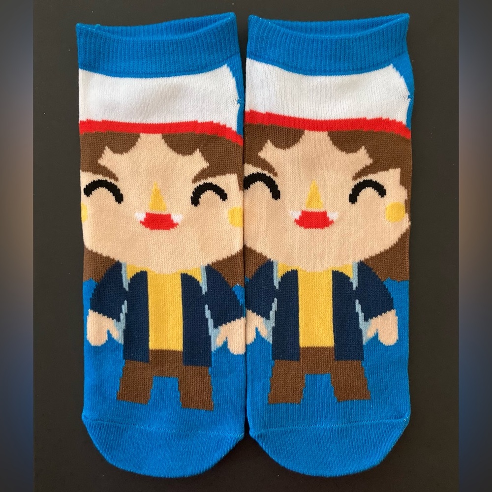 🧦 1 Pair NWOT Netflix Stranger Things Dustin Henderson Funko Pop Ladies Socks